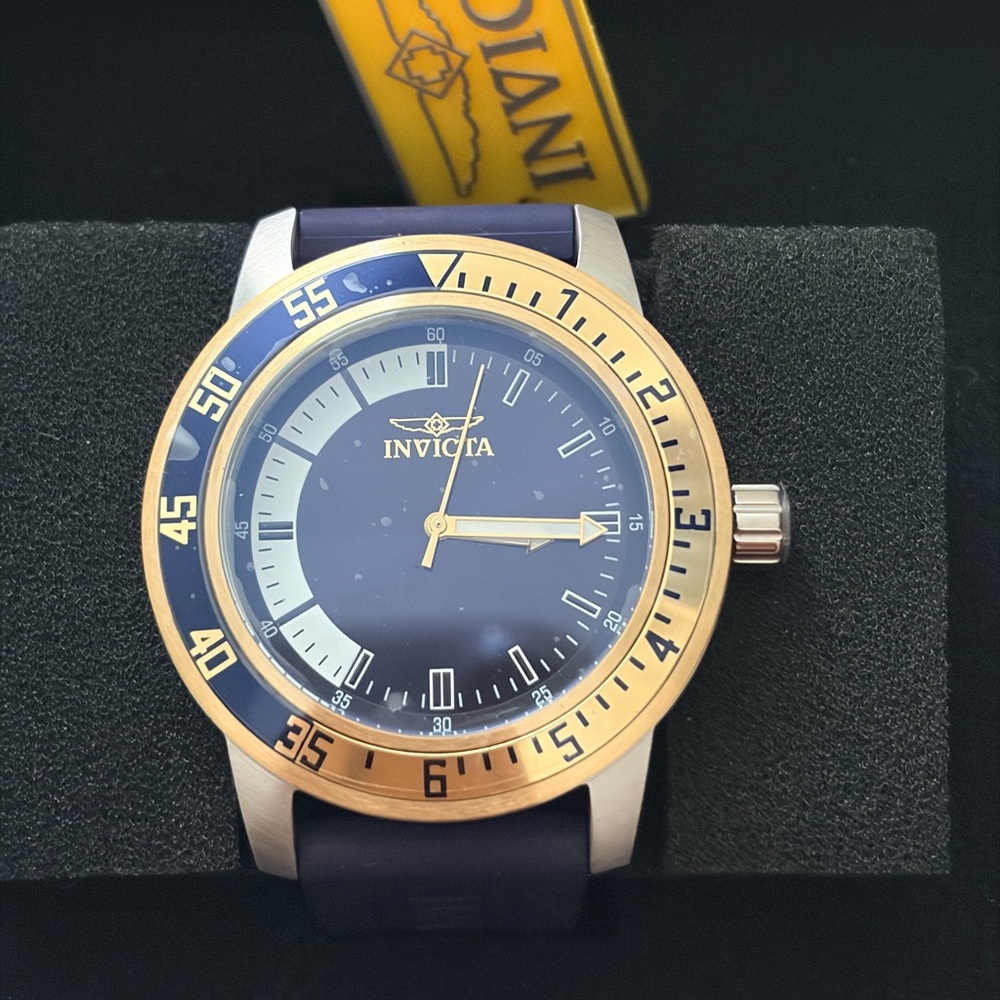 Invicta Men's Specialty Silicone Quartz Watch